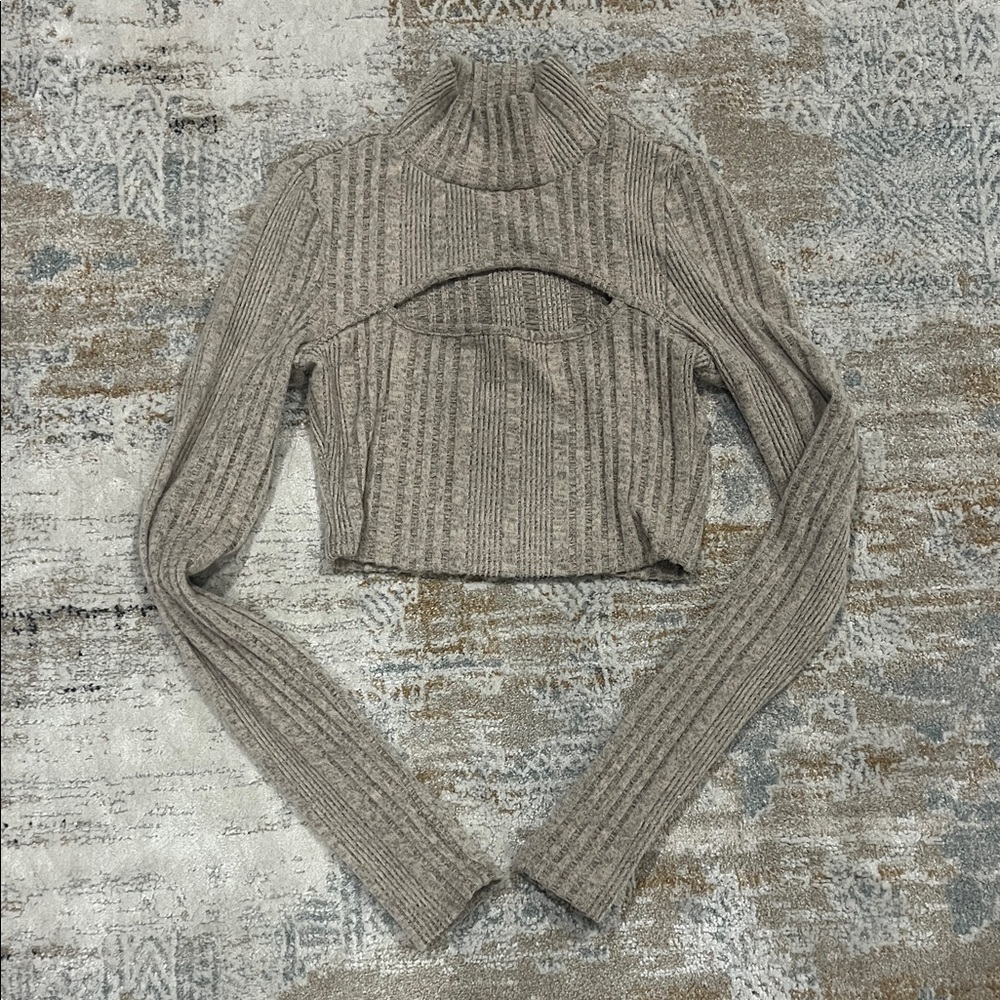 ‼️ Gray Knit Cutout Sweater ‼️